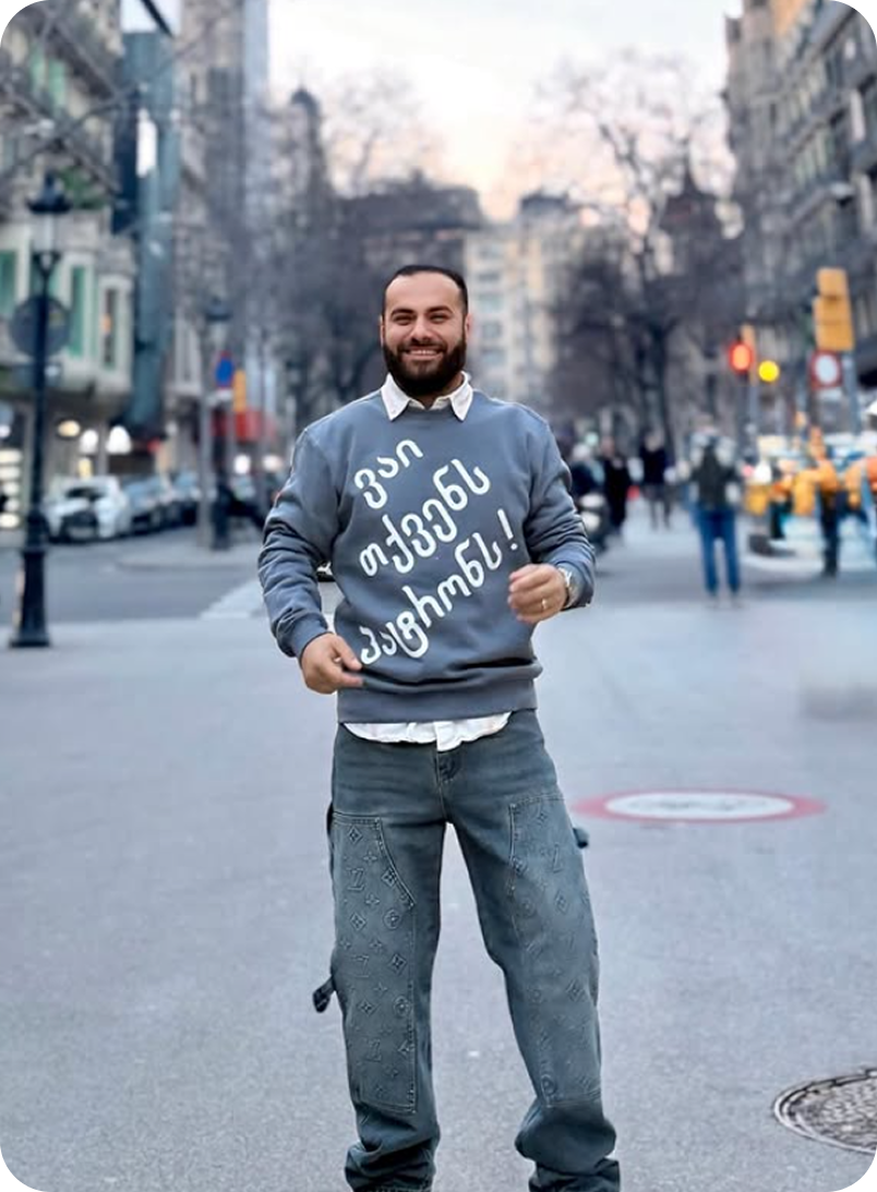 ვაი თქვენს პატრონს Shirt